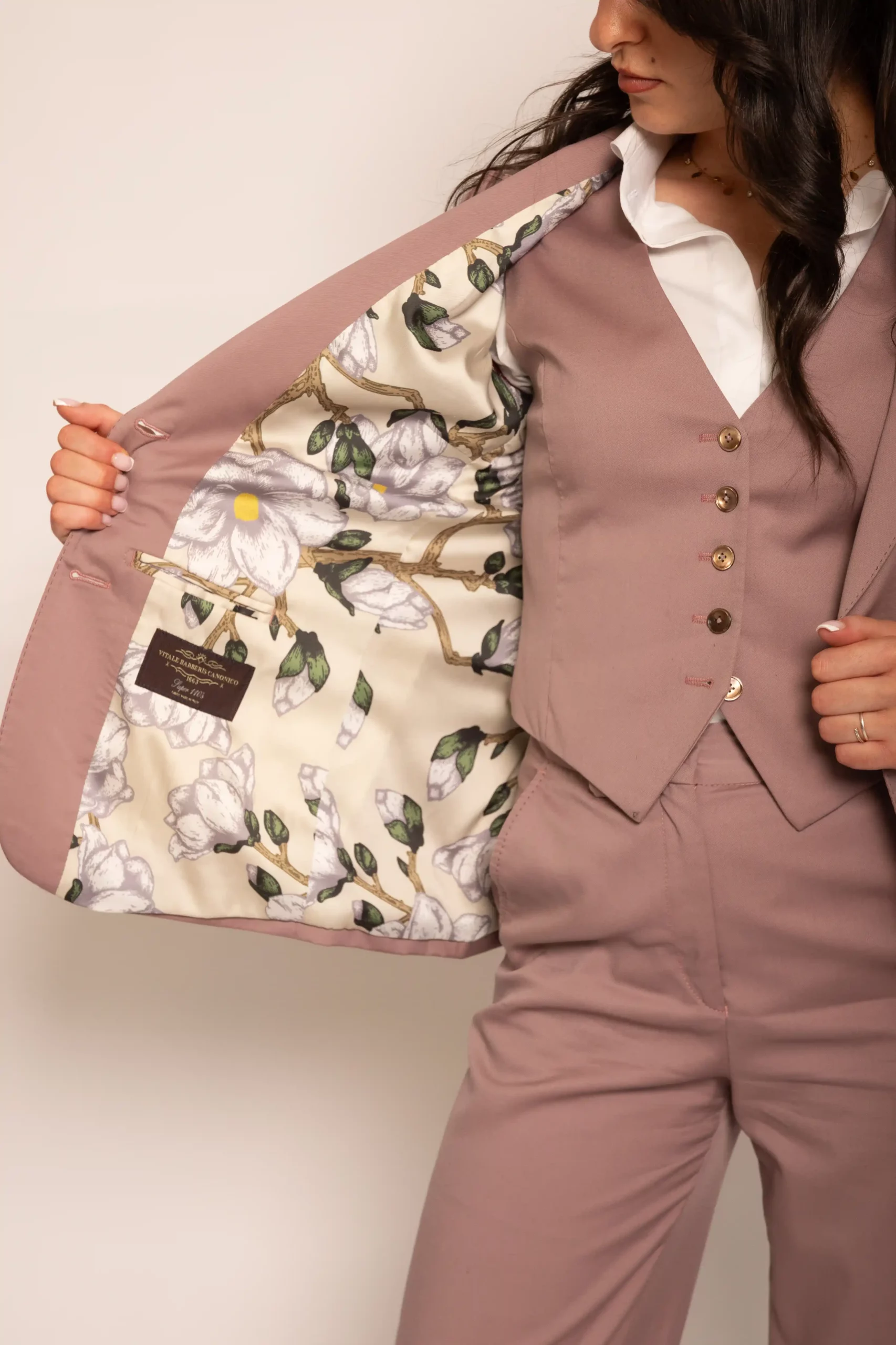 COSTUME SUR MESURE FEMME ROSE | COSTUME 3 PIÈCES | MR.MESURE | MADAME MESURE | VAL D’EUROPE | PERREUX SUR MARNE | CHESSY | 77 | 94 | TAILLEUR SUR MESURE | TAILLEUR SUR MESURE FEMME19