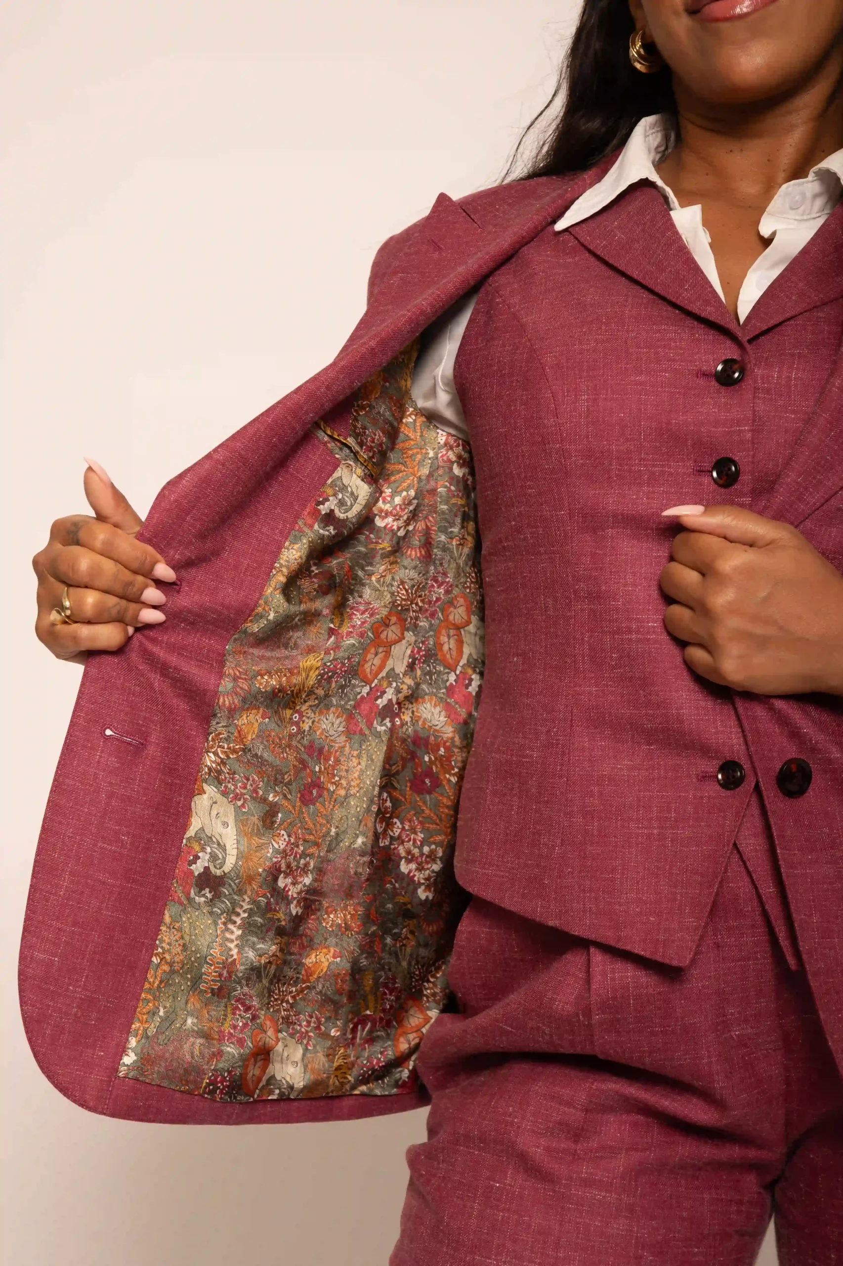 COSTUME SUR MESURE FEMME ROSE MAGENTA | COSTUME 3 PIÈCES | MR.MESURE | MADAME MESURE | VAL D’EUROPE | PERREUX SUR MARNE | CHESSY | 77 | 94 | TAILLEUR SUR MESURE | TAILLEUR SUR MESURE FEMME18