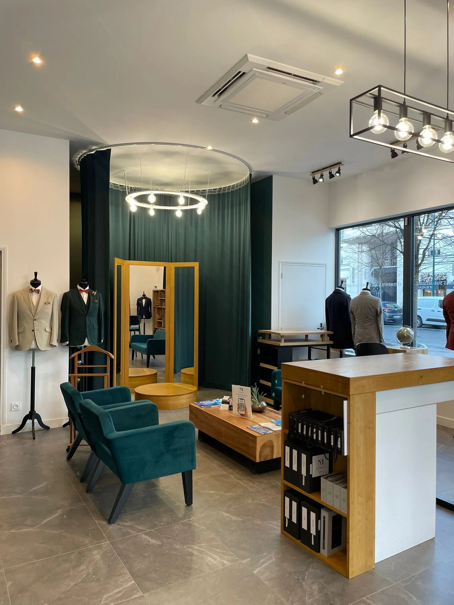 MR.MESURE - PHOTOS BOUTIQUES - VAL D'EUROPE 4